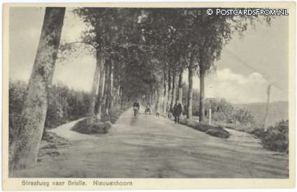 Nieuwenhoorn, Straatweg naar Brielle