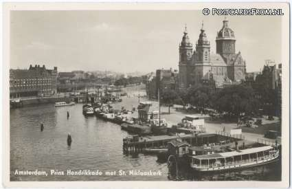 Amsterdam, Prins Hendrikkade met St. Niklaaskerk