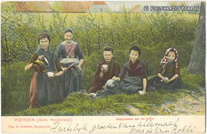 Hierden, Grasplukker a.d. Koffie