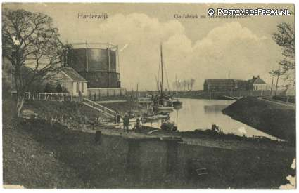 Harderwijk, Gasfabriek en Scheepstimmerwerf