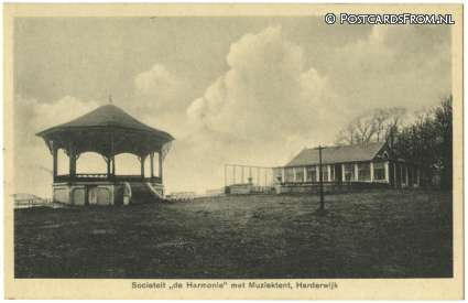 Harderwijk, Societeit 'de Harmonie' met Muziektent