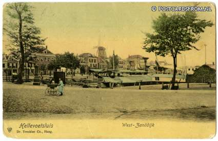 Hellevoetsluis, West-Zanddijk. Kinderwagen